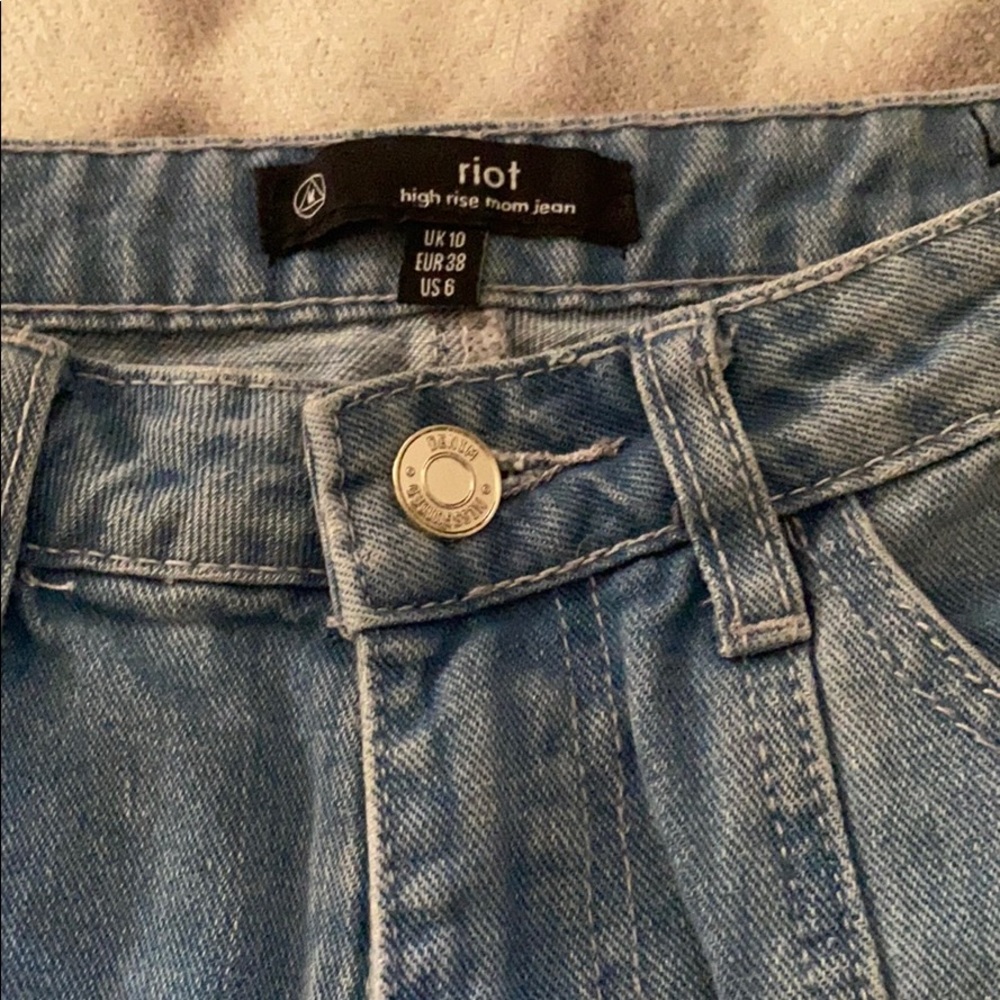 MISSGUIDED JEANS❤️ - Picture 3 of 4